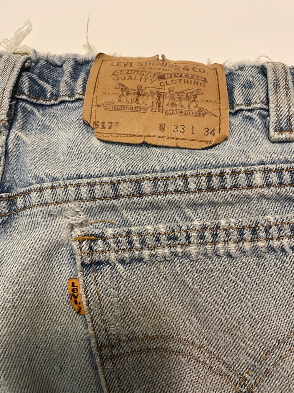 Levi’s Vintage 90s 517 Orange Tag Jeans Distressed. Size 33x34 - Picture 7 of 11